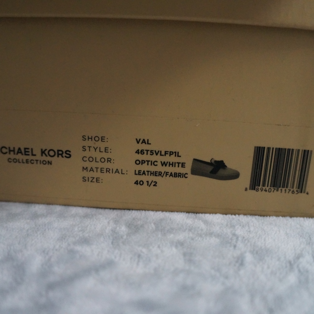 Michael Kors Collection Val - Picture 3 of 3